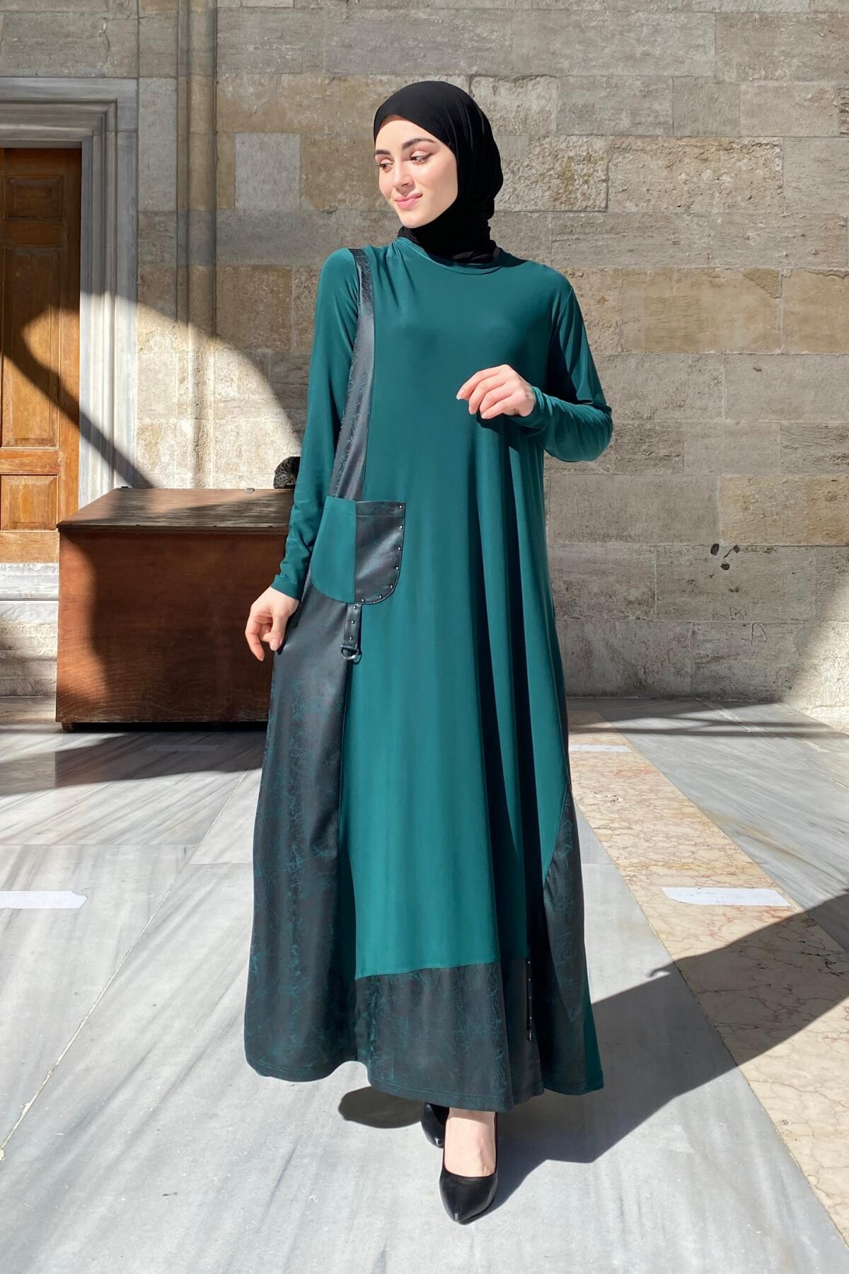 Amine Deri Detaylı Elbise Mint Yeşil - 1